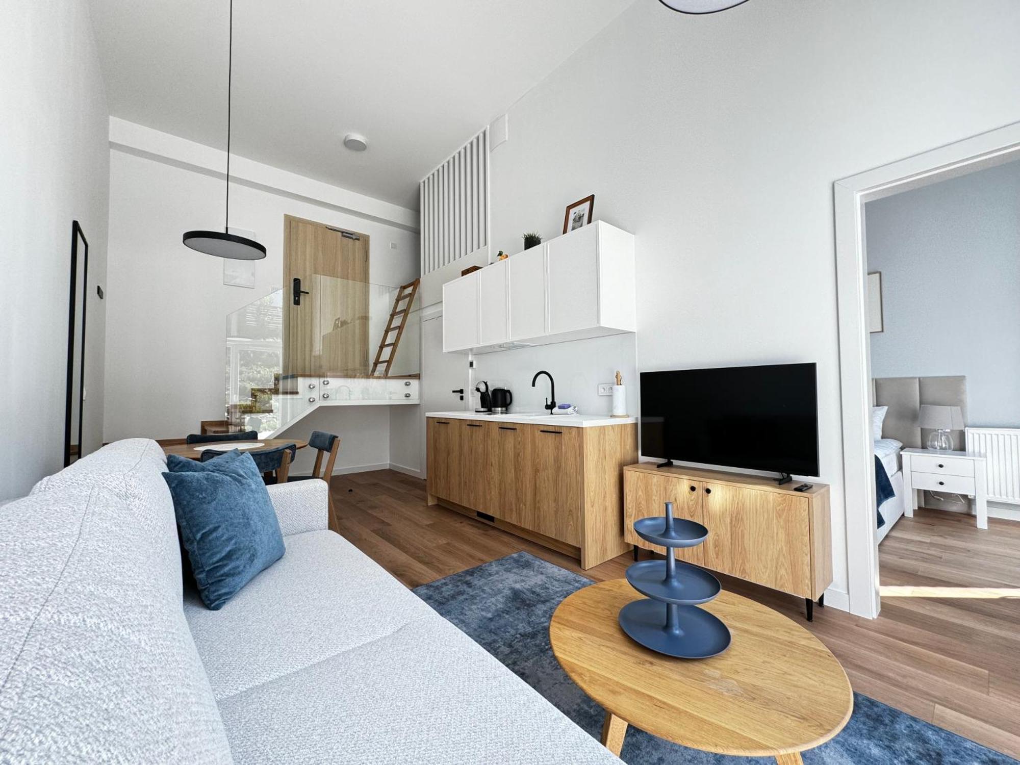 Aparthotel Anchoria Holiday Honest-Serwis Mechelinki Exterior photo