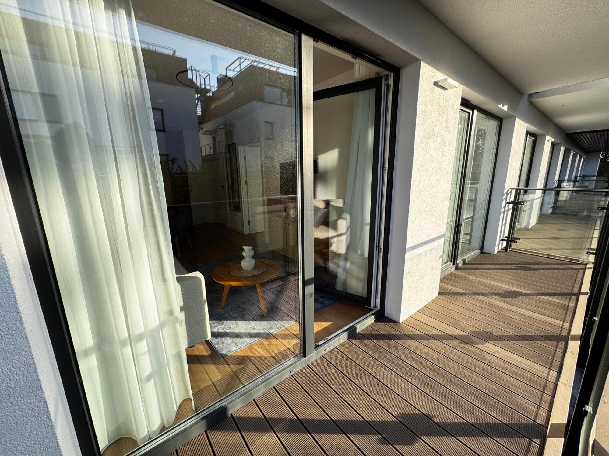 Aparthotel Anchoria Holiday Honest-Serwis Mechelinki Exterior photo